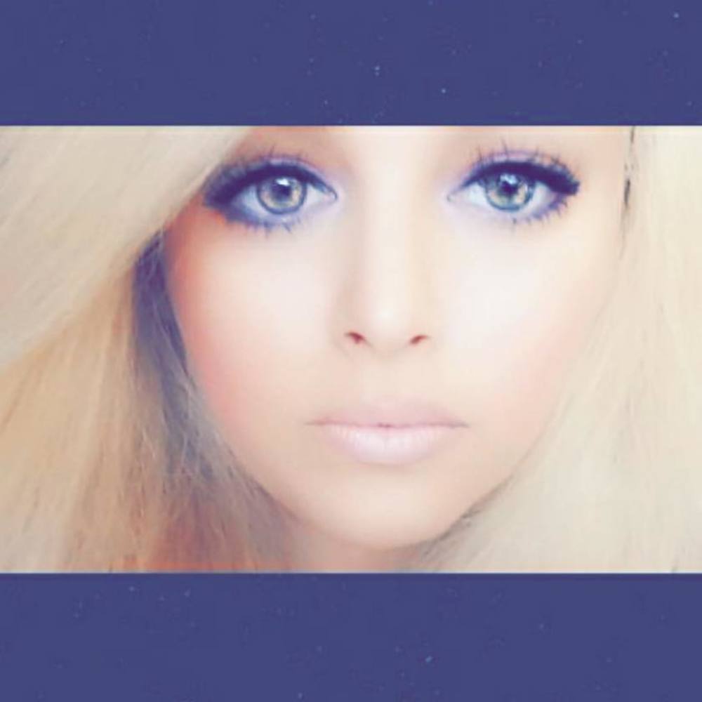 Meet your Posher, Cass